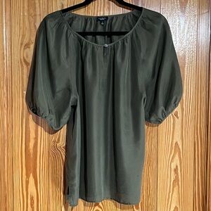 100% Silk Olive Green Raglan Balloon Puff Sleeve Split Neck Top Blouse Relaxed